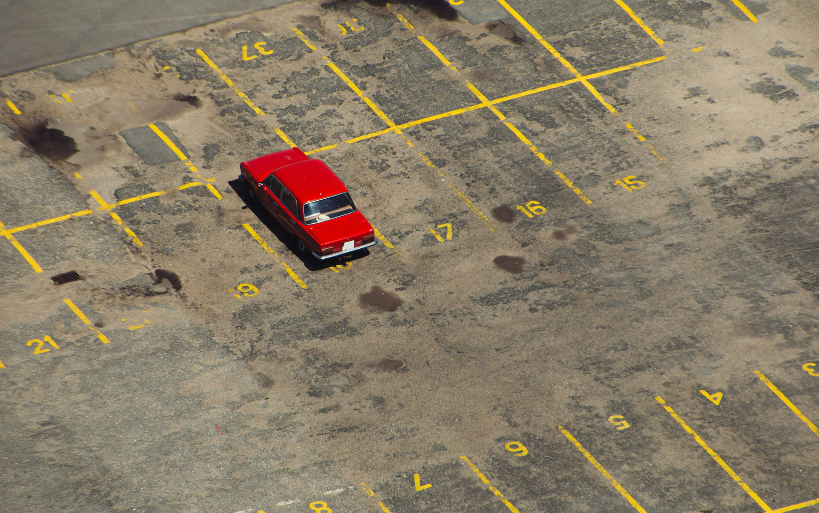 why should you keep your parking lot clean