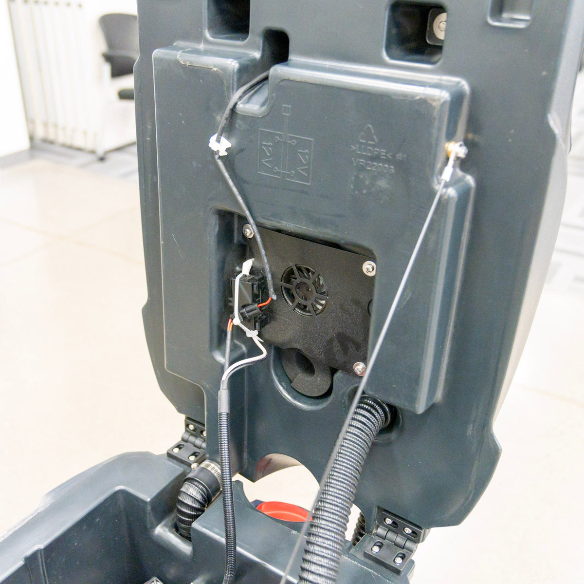 Rider Floor Scrubber, 20", 22 Gallon, Battery, Disk, 3/3/1/1 Warranty