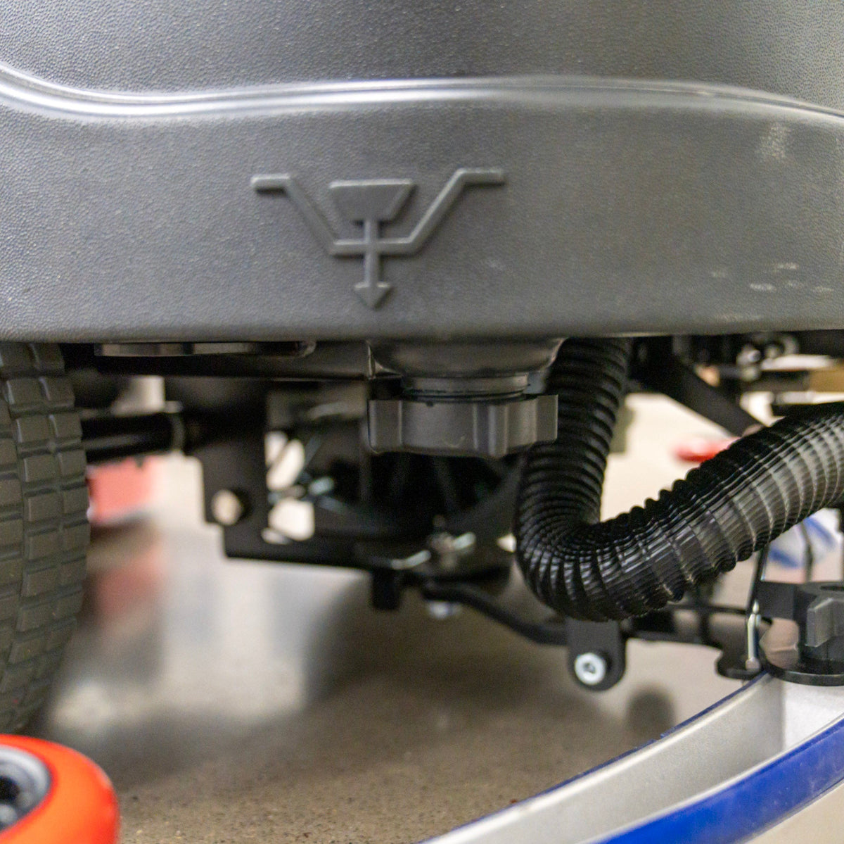 Rider Floor Scrubber, 28", 31 Gallon, Battery, Disk, 3/3/1/1 Warranty