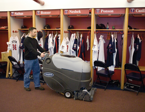 Advance AquaPlus AXP, Carpet Extractor, 20 Gallon, 24", Battery Powered, 3 Year Warranty