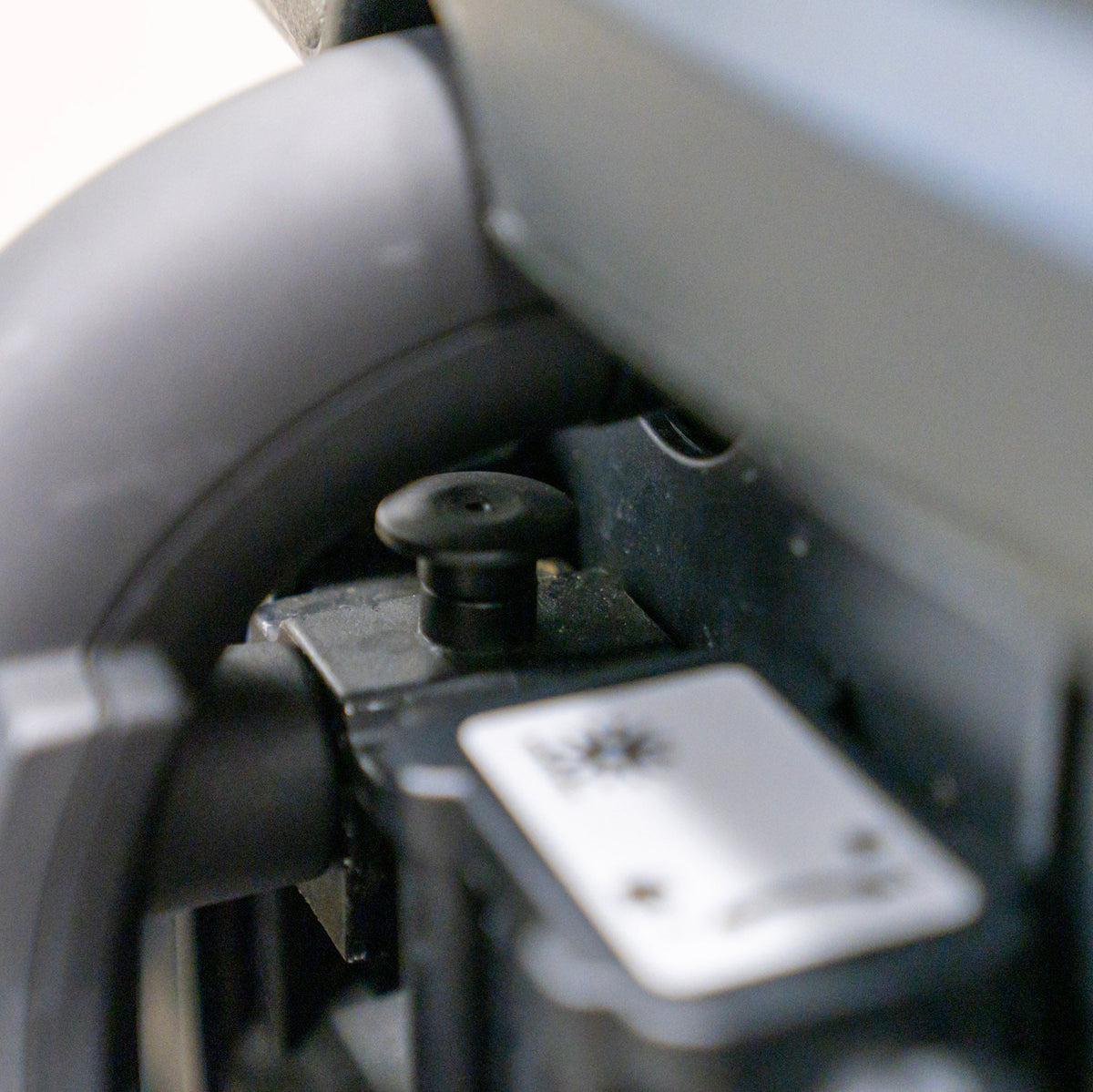 Carpet Extractor, 9 Gallon, 16", Pull Back, 3/3/1 Warranty