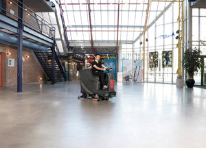 Viper AS850R, Rider Floor Scrubber, 32", 31 Gallon, Battery, Disk, 3 Year Warranty