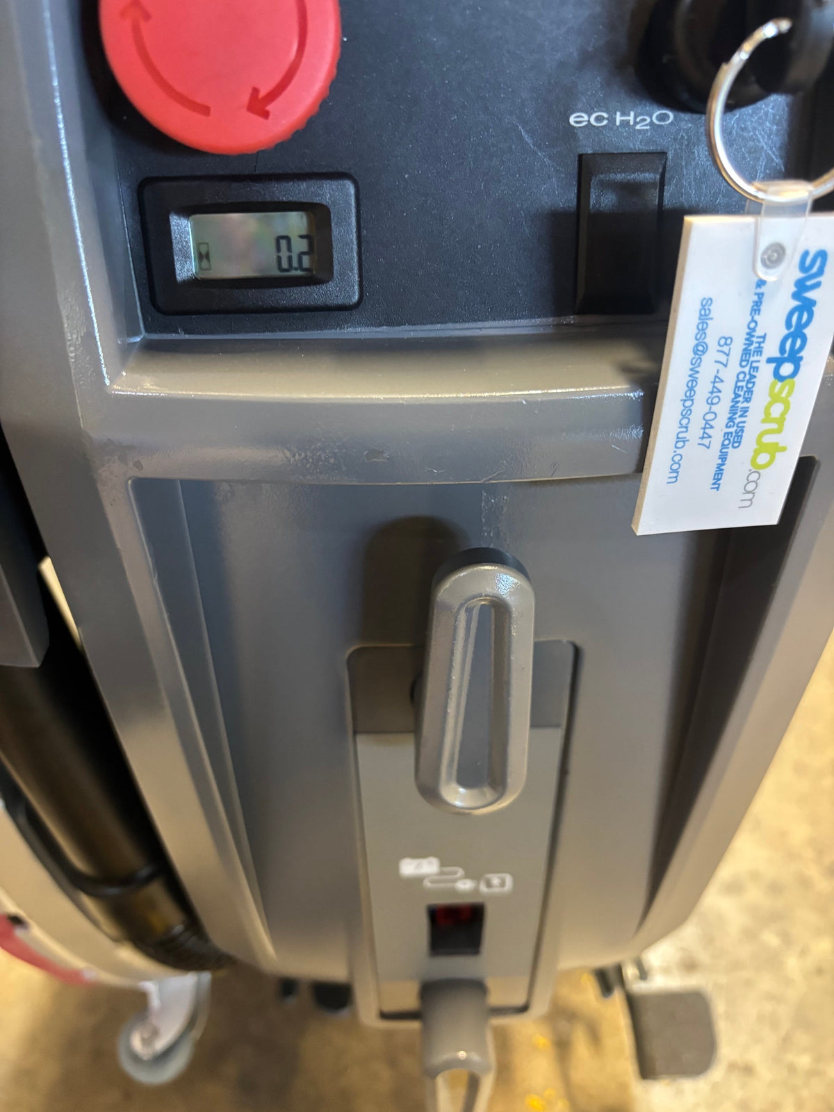 Refurbished Tennant T300, 20" Walk Behind Disk Floor Scrubber, Battery, Self Propel, 3/1/1 Warranty, Quick Ship