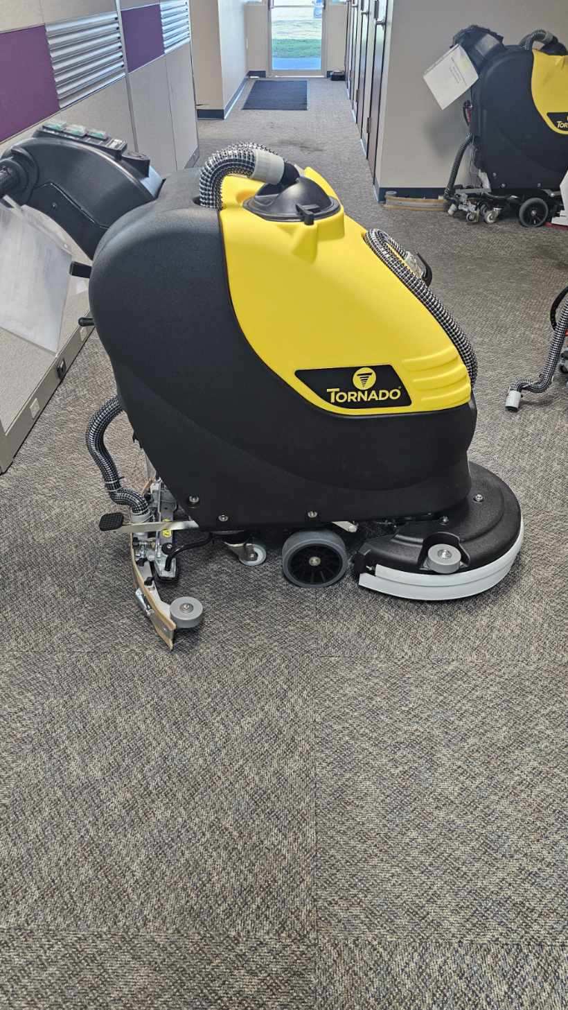 Tornado BD 20/11L, Walk Behind Floor Scrubber, 20", Battery, Pad Assist, Disk, 4 Year Warranty, TS120-S45-UE