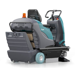 Tennant S680, Floor Sweeper, 42", 18.7 Gallon Hopper, Ride-On, Battery, Dual Side Brushes, 2 Year Warranty