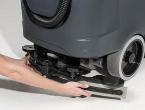 Advance SC2000 20D, Rider Floor Scrubber, 20", 18.5 Gallon, Battery, Disk, 3 Year Warranty