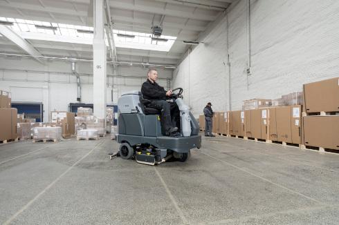 Advance SC6500, Rider Floor Scrubber, 48" Cylindrical, 70 Gallon, Battery, 3 Year Warranty