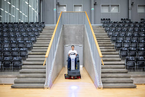 Advance SC4000, Rider Floor Scrubber, 28" or 34", 33 Gallon, Battery, Disk, 3 Year Warranty