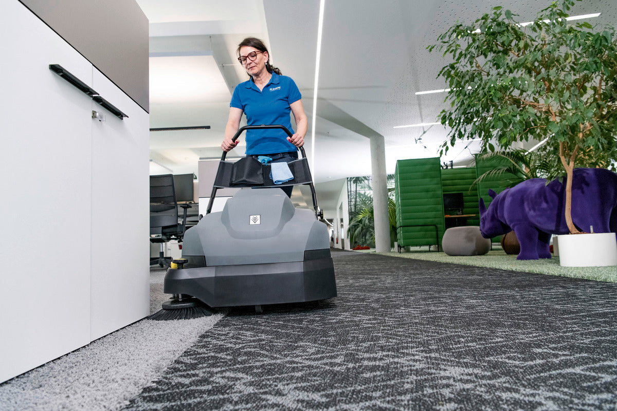 Karcher CVS 65/1 BP, Wide Area Vacuum, 26", Push, Lithium, Side Brush, 2 Year Warranty, 1.517-302.0