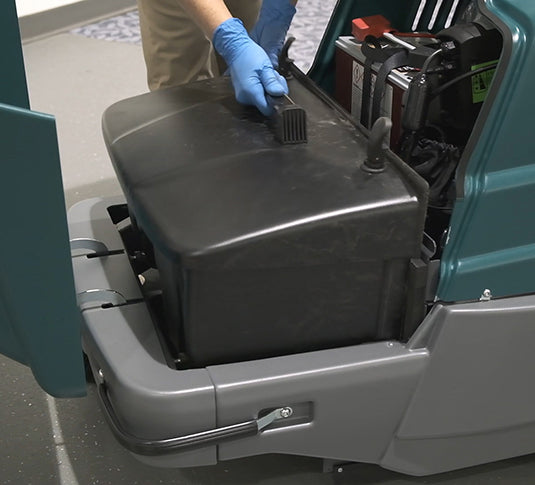 Tennant S7, Floor Sweeper, 28", 12 Gallon Hopper, Battery, Self Propel, 1 Year Warranty, 1251272