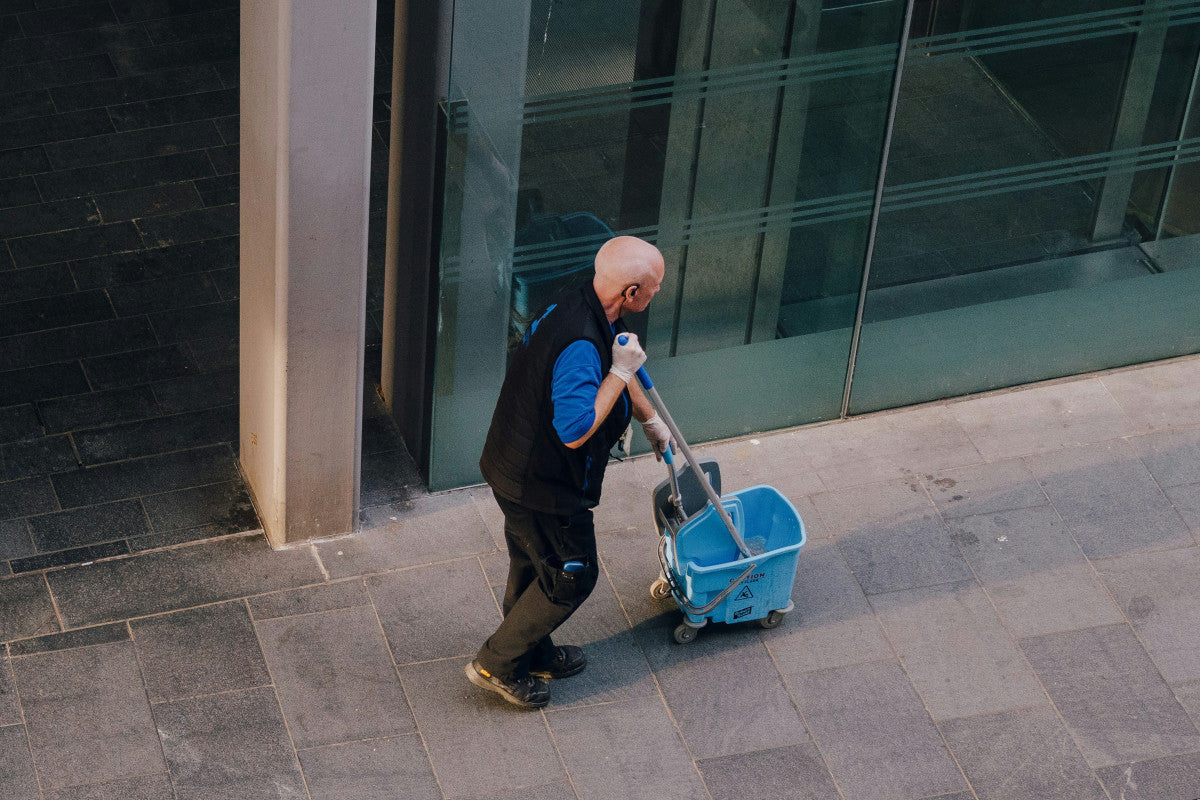 janitor equipment list