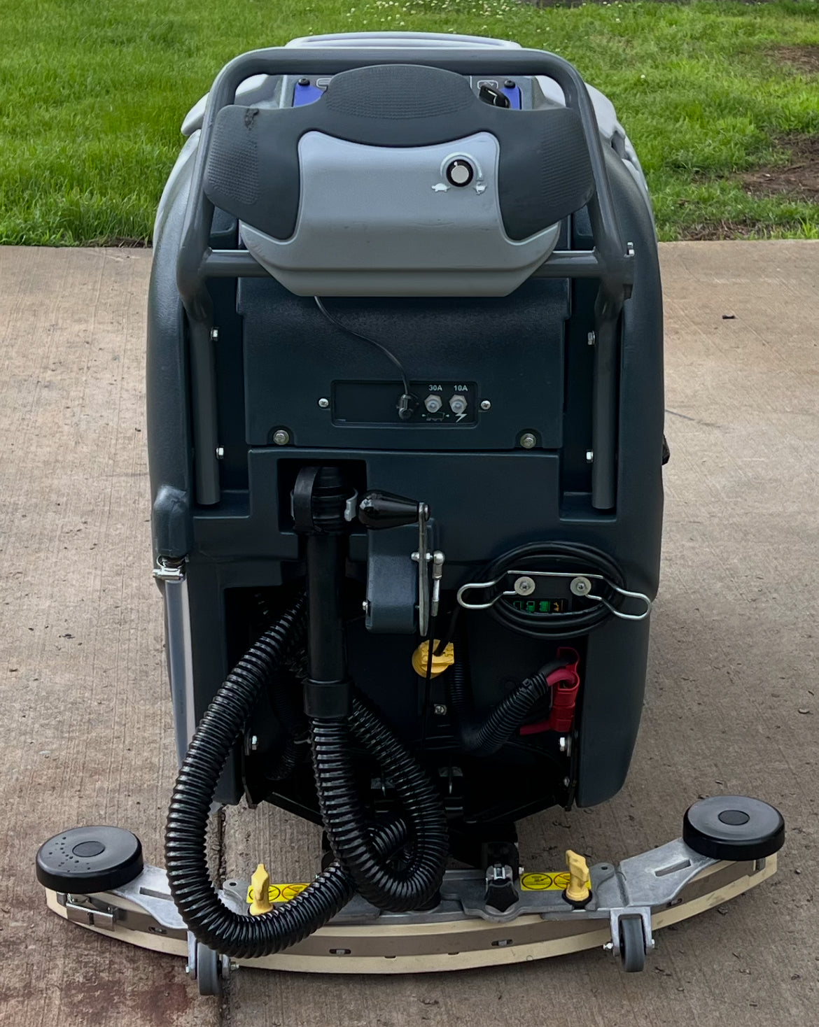 Refurbished, Advance SC750, Walk Behind Floor Scrubber, 26", 21 Gallon, Battery, Self Propel, Disk, 2021