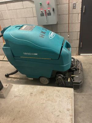 Refurbished Tennant 1610, Walk Behind Carpet Extractor, 22", Self Contained, Battery, 3/1/1 Warranty