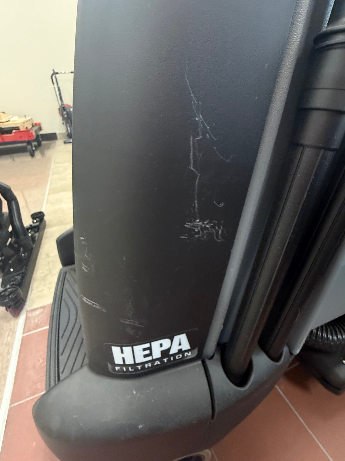 Karcher Windsor Chariot iVac 24, Wide Area Vacuum, 24", Ride On, Battery, With Tools, HEPA, Demo Unit