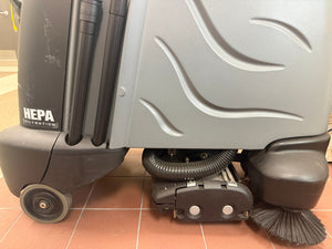 Karcher Windsor Chariot iVac 24, Wide Area Vacuum, 24", Ride On, Battery, With Tools, HEPA, Demo Unit