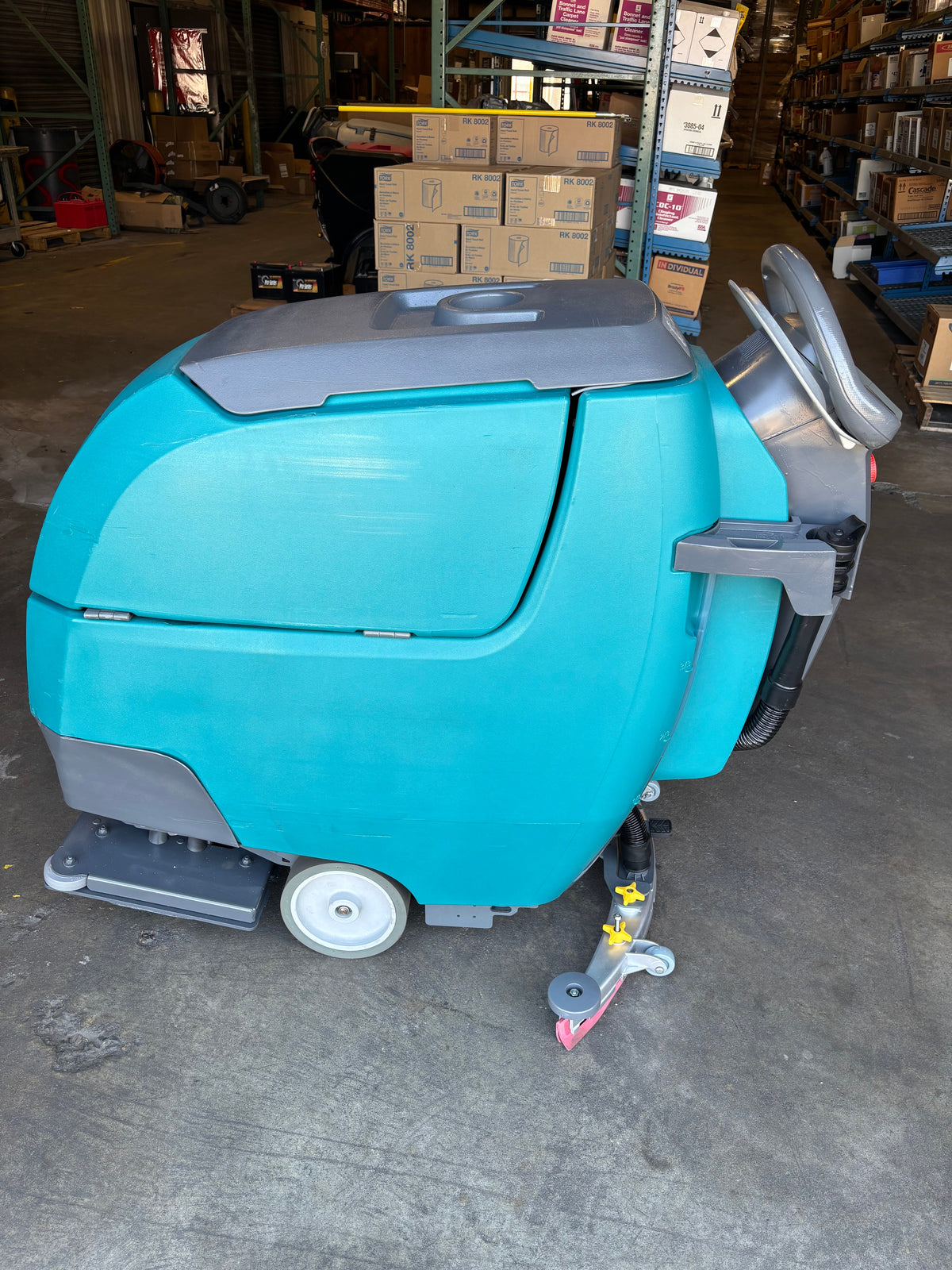 Refurbished Tennant T300, 20" Walk Behind Orbital Floor Scrubber, Battery, Self Propel, 3/1/1 Warranty, Quick Ship
