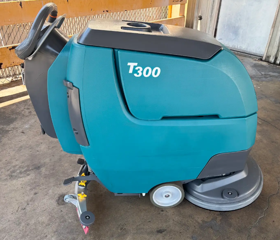 Refurbished Tennant T300, 20" Walk Behind Disk Floor Scrubber, Battery, Self Propel, 3/1/1 Warranty, Quick Ship