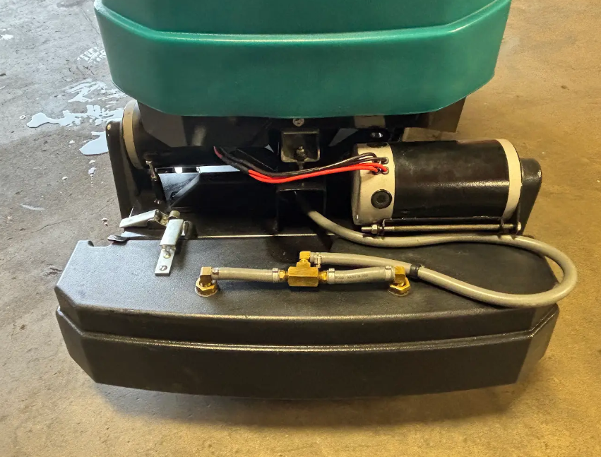 Refurbished Tennant 1610, Walk Behind Carpet Extractor, 22", Self Contained, Battery, 3/1/1 Warranty