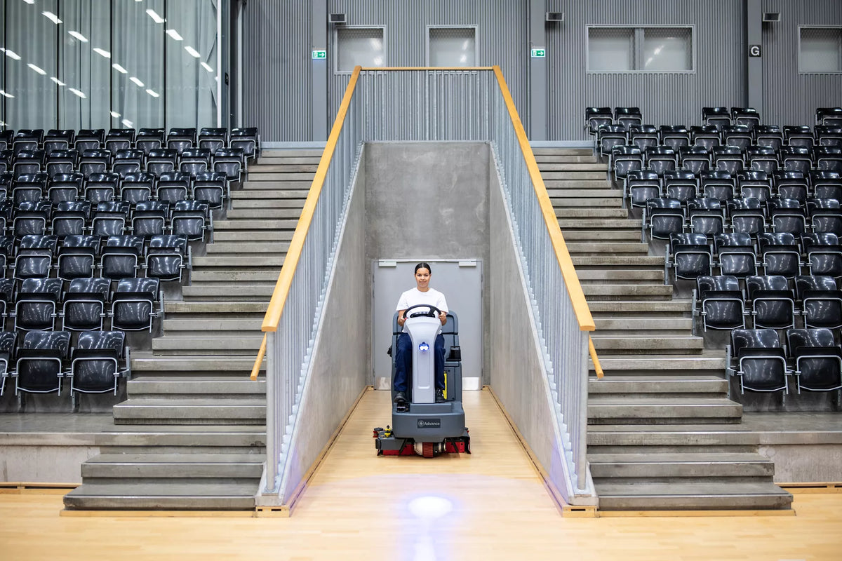 Advance SC4000, Floor Sweeper Scrubber, 28" or 32", 33 Gallon, Ride On, Battery, Cylindrical, 3 Year Warranty