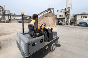 Kärcher KM 150/500 R LPG Ride-On Floor Sweeper