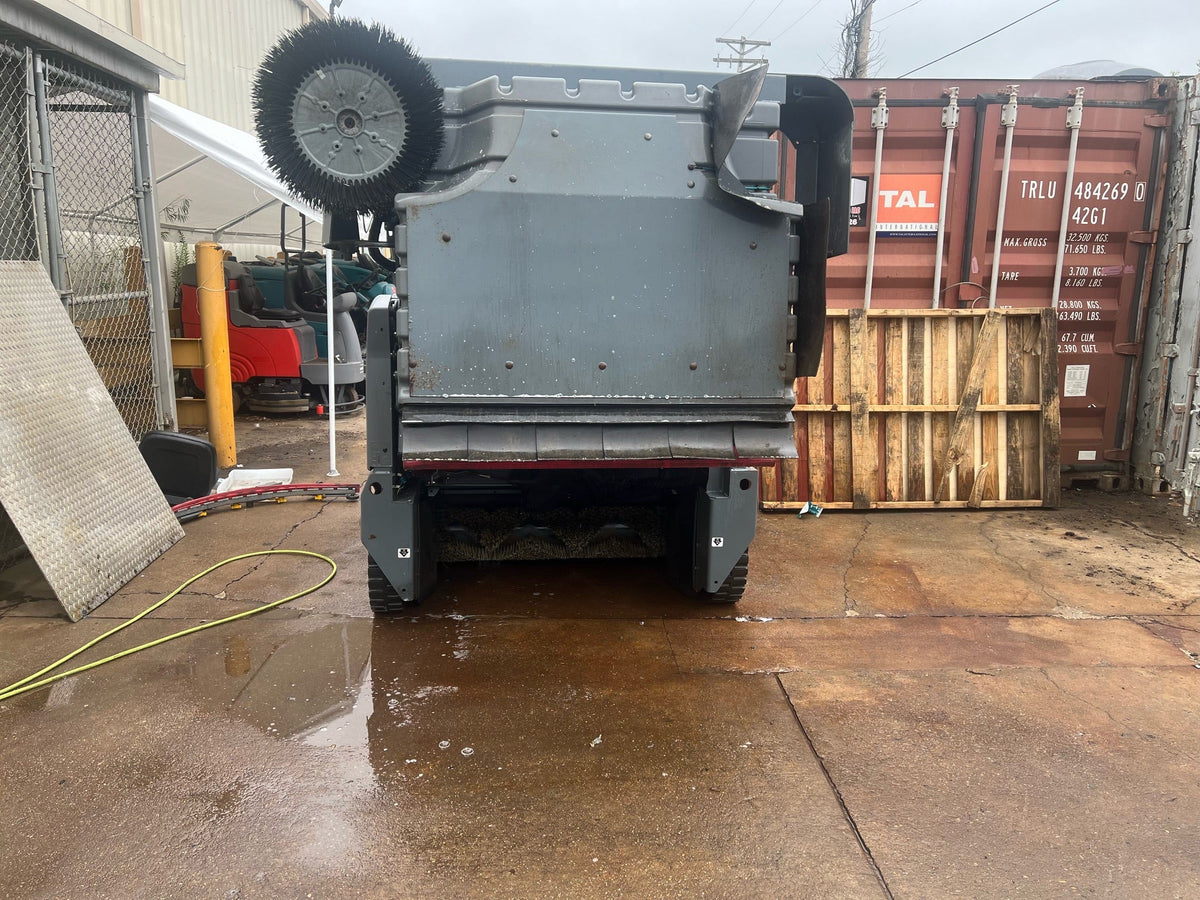 Refurbished Tennant S30, Rider Floor Sweeper, 62.5", 105 Gallon, Propane, 6/1/1 Warranty